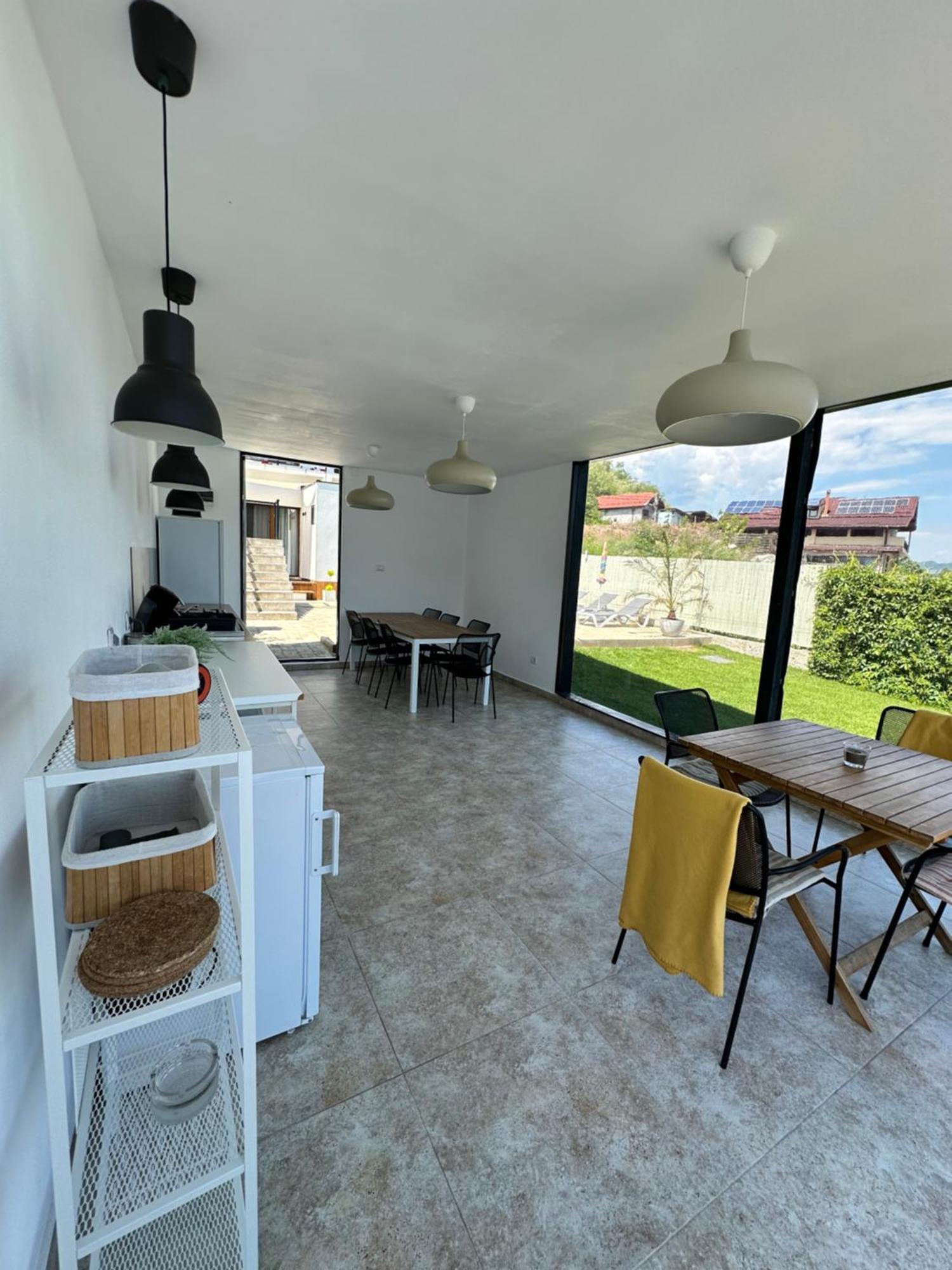 ホテル Casa Nube Orşova エクステリア 写真